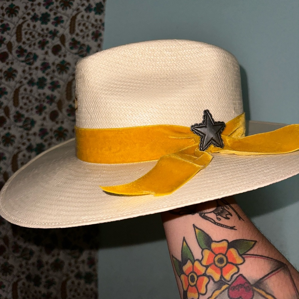 charlie 1 horse “lone star love”